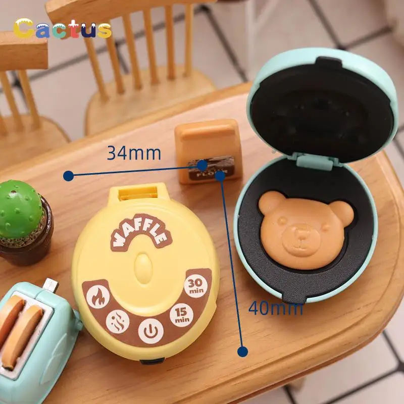 Electric Oven for Barbies Blyth Kitchen Decoration 1/6 1/12 Dollhouse Miniature Food Mini Bread Maker Furniture Accessories