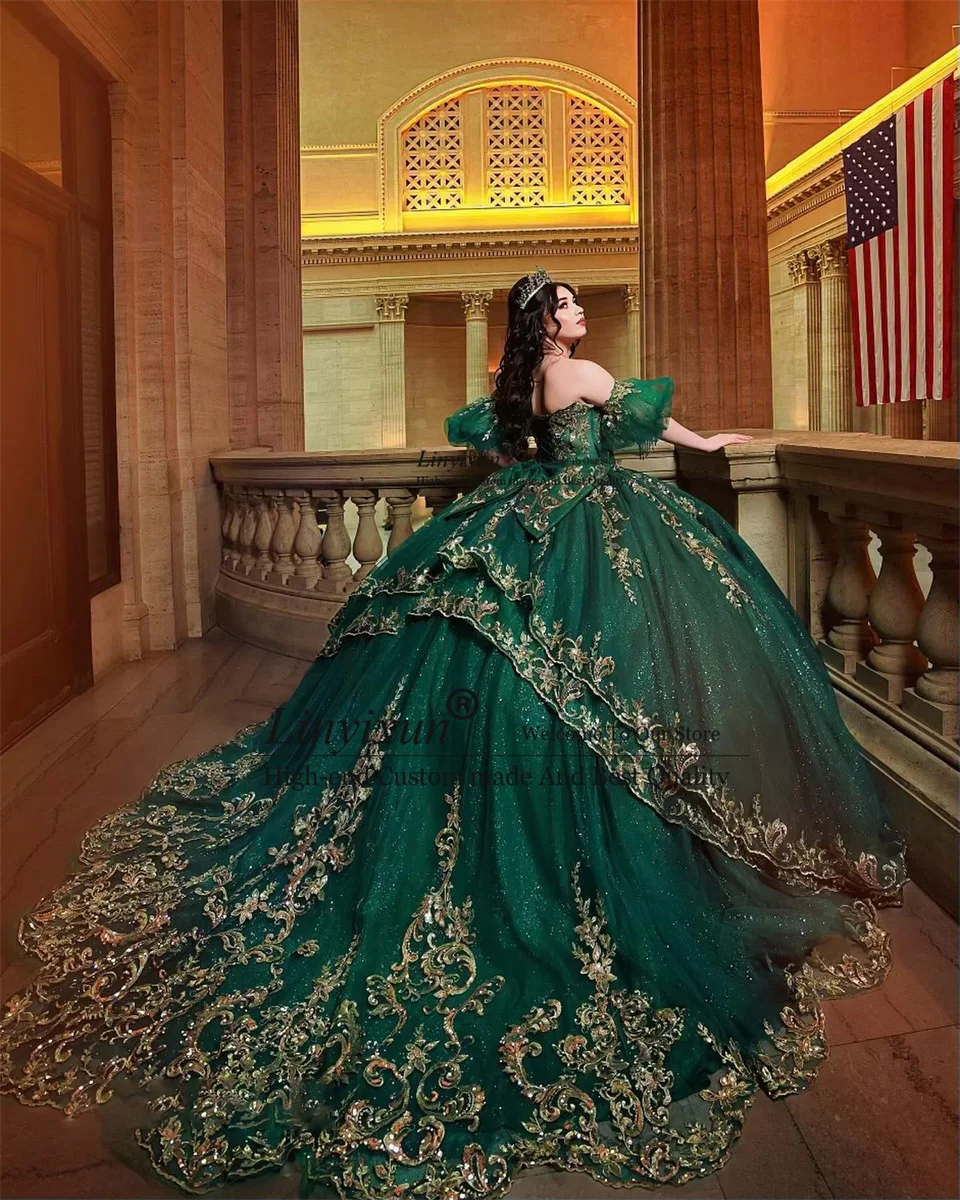 Elegant Emerald Green Ball Gown Quinceanera Dresses Appliques Beading Crystals Off Shoulder 16 Dress Vestido De 15 Anos Lace-Up