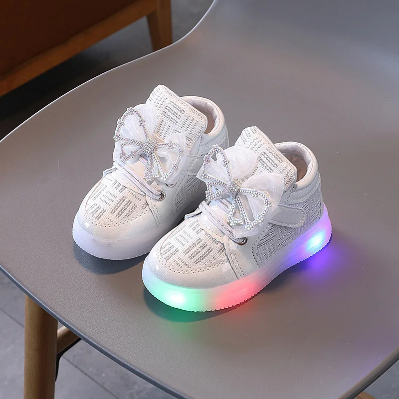 New Autumn Children Luminous Shoes Boys Girls Non-slip Shoes Flashing Lights Fashion Sneakers Toddler Little Kid LED Sneakers