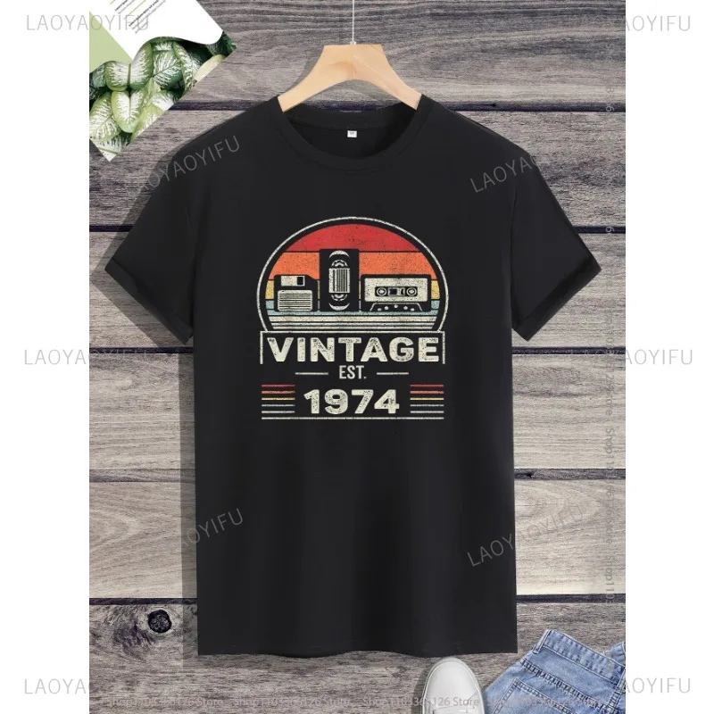 Camiseta vintage clássica para homens e mulheres, anos 70, tops unissex, camiseta confortável, streetwear casual, nascida em 1974, verão