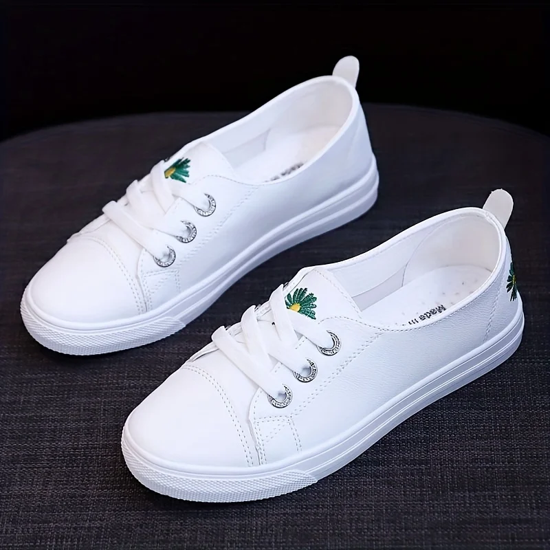 2024 Spring And Summer Shallow Mouth White Women's Shoes Lazy Sneakers New Spring All-match One Pedal Flat shoes