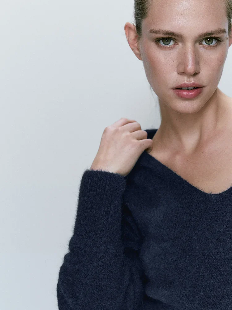 

Ethereal costume 2025 massidutti winter new style of Ladies casual V-neck gentle temperament all fit short knit dress