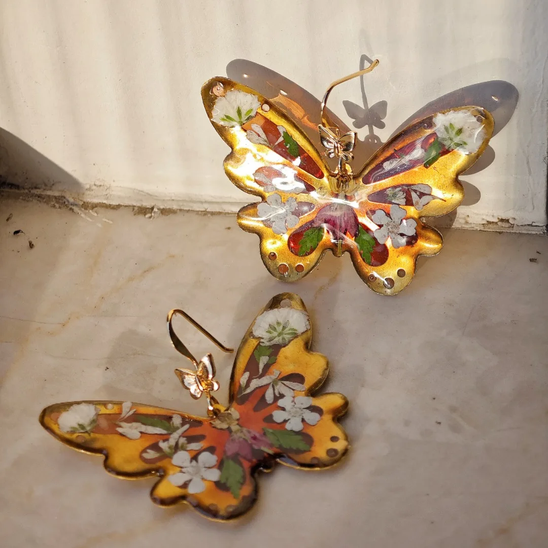 

3279 Wholesale Handmade Plant Specimen Real Dried Flower Earrings Design Butterfly Earrings Creative Christmas Birthday Gift