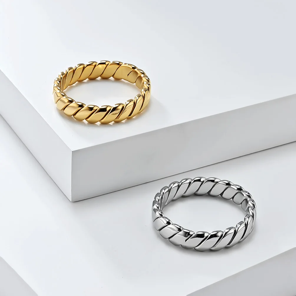 

Ins French Accessible Luxury Retro Geometric Simple Stylish Titanium Steel Plated 18K Gold Ring Ring High-End Wear Women's Jewelry