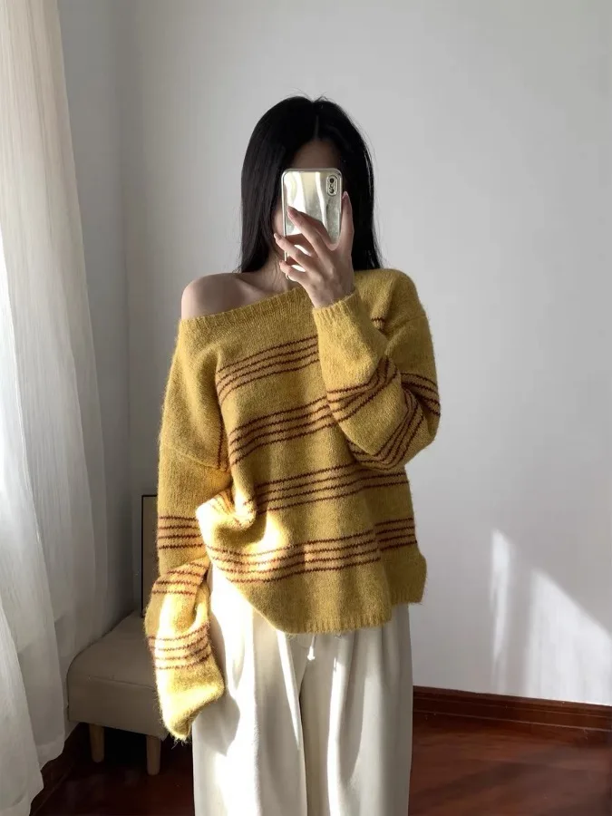 

Lazy Sle Striped Color Blo oulder Bared Knitwear Loose Fit Overhead Women's Spring Autumn New Loose Slimming Versatile Top