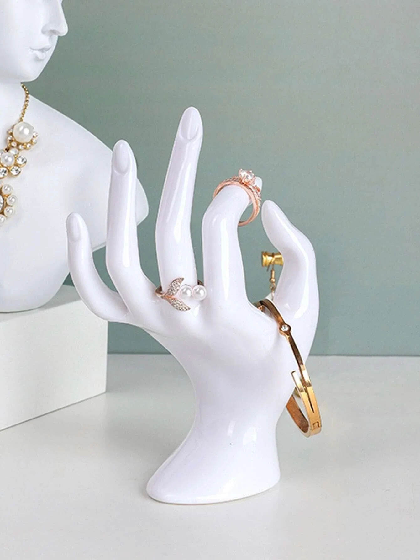 1pc Hand Shaped Jewelry Rack, White Creative Jewelry Display Rack For Household, Gift For Valentine's Day