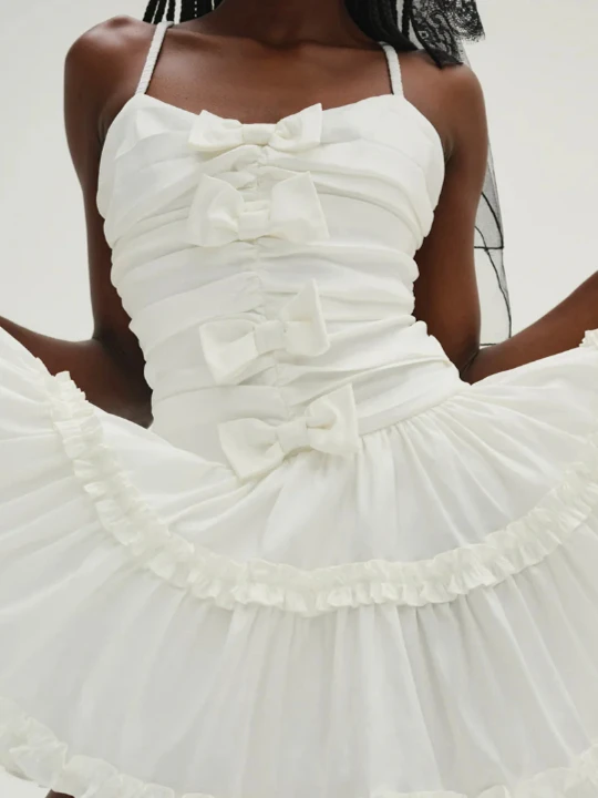 Doce menina sle v-ne fino ajuste ort saia branca 3d arco em camadas saia strapl dr primavera verão outono uso sazonal