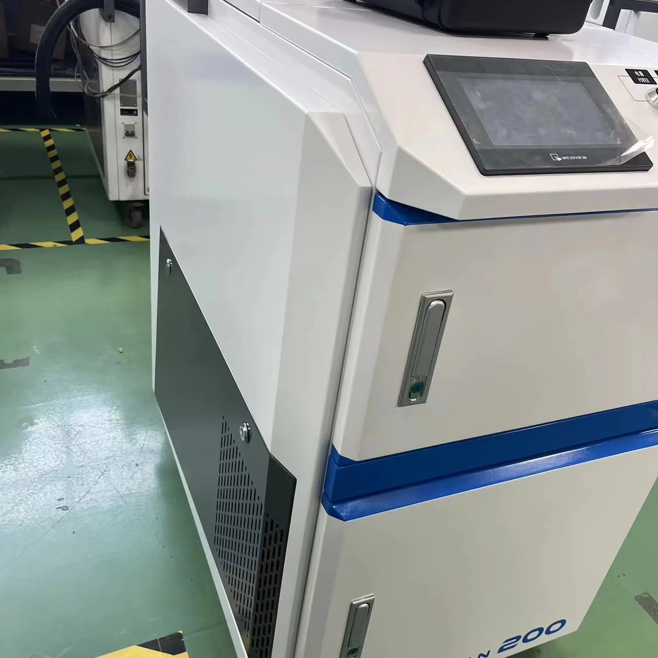 

HEAVTH 100W/200W Pulse Handheld Fiber Laser Cleaning Machine New Condition for Rust Removal and Metal Cleaning