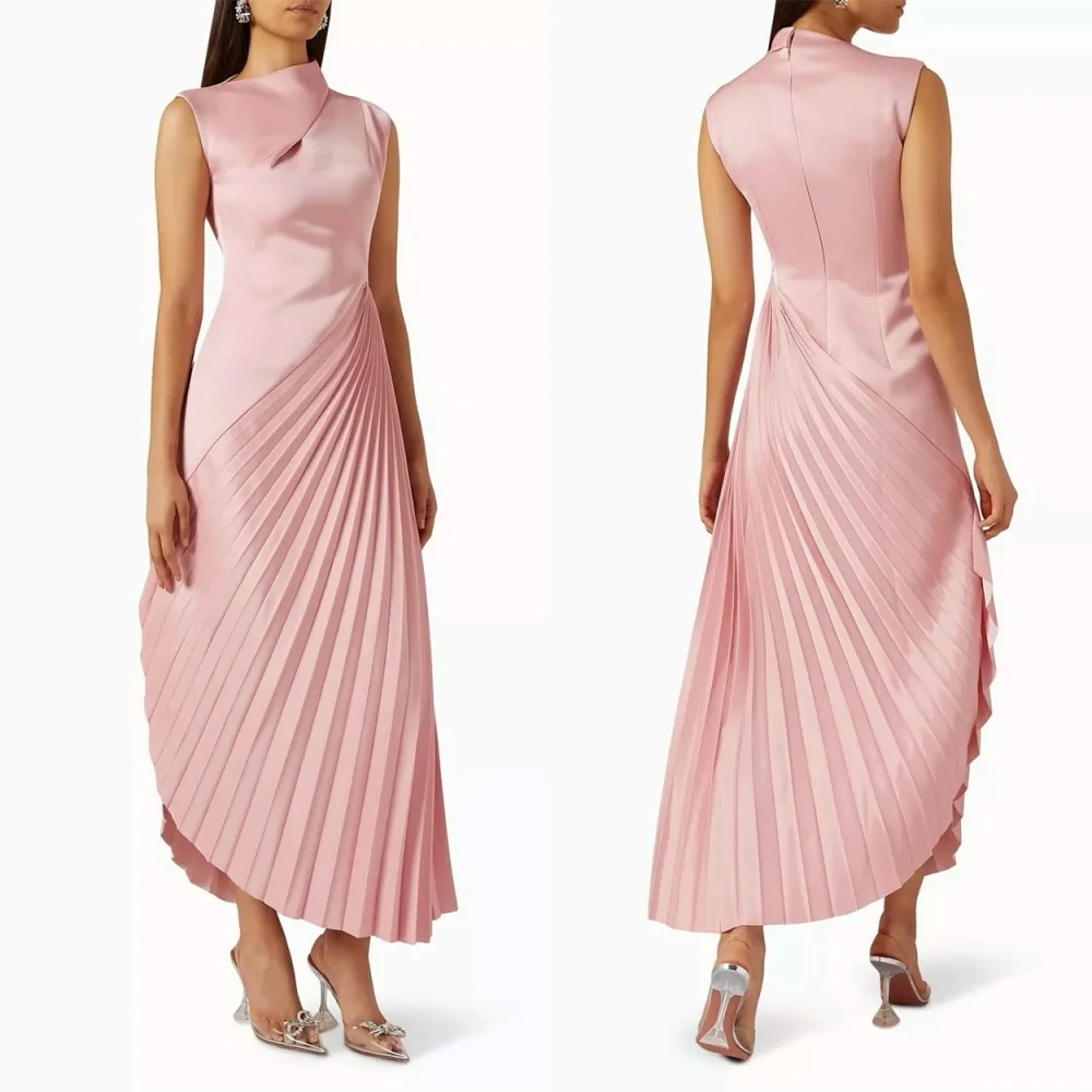 Aangepaste luxe roze satijnen homecoming-jurk Temperament Ronde hals Kapmouw Lange mouwen Ruches Rits Terug Feestjurk