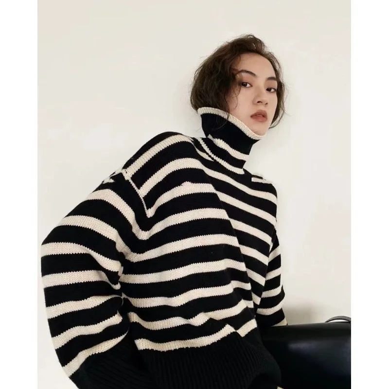 

European Station Loose Cashmere Knitwear Women's High Neck Black and White Stripes Autumn and Winter Contrast Wool Bottom Sweate