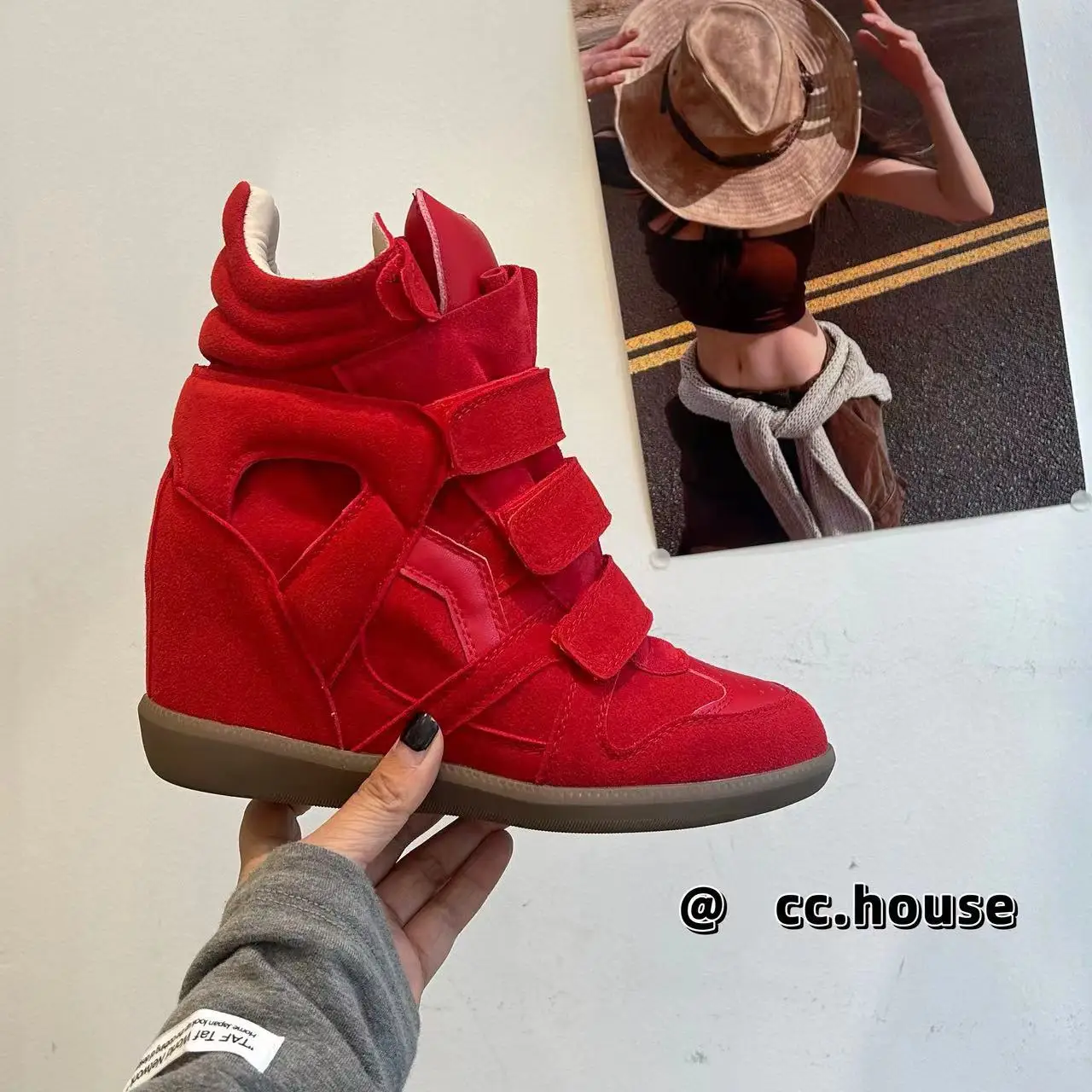 

New 2026 Inner Height-increasing Women's High-top Color Matching Round Head Flat-sole Versatile Sneakers Casual Shoes