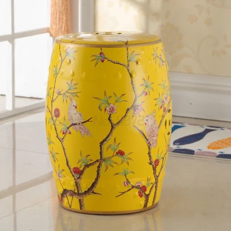Ceramic Side Table Durable Drum Stool Hand painted Floral and Bird Coffee Table Classic Vanity Seat Suitable for Dining Room