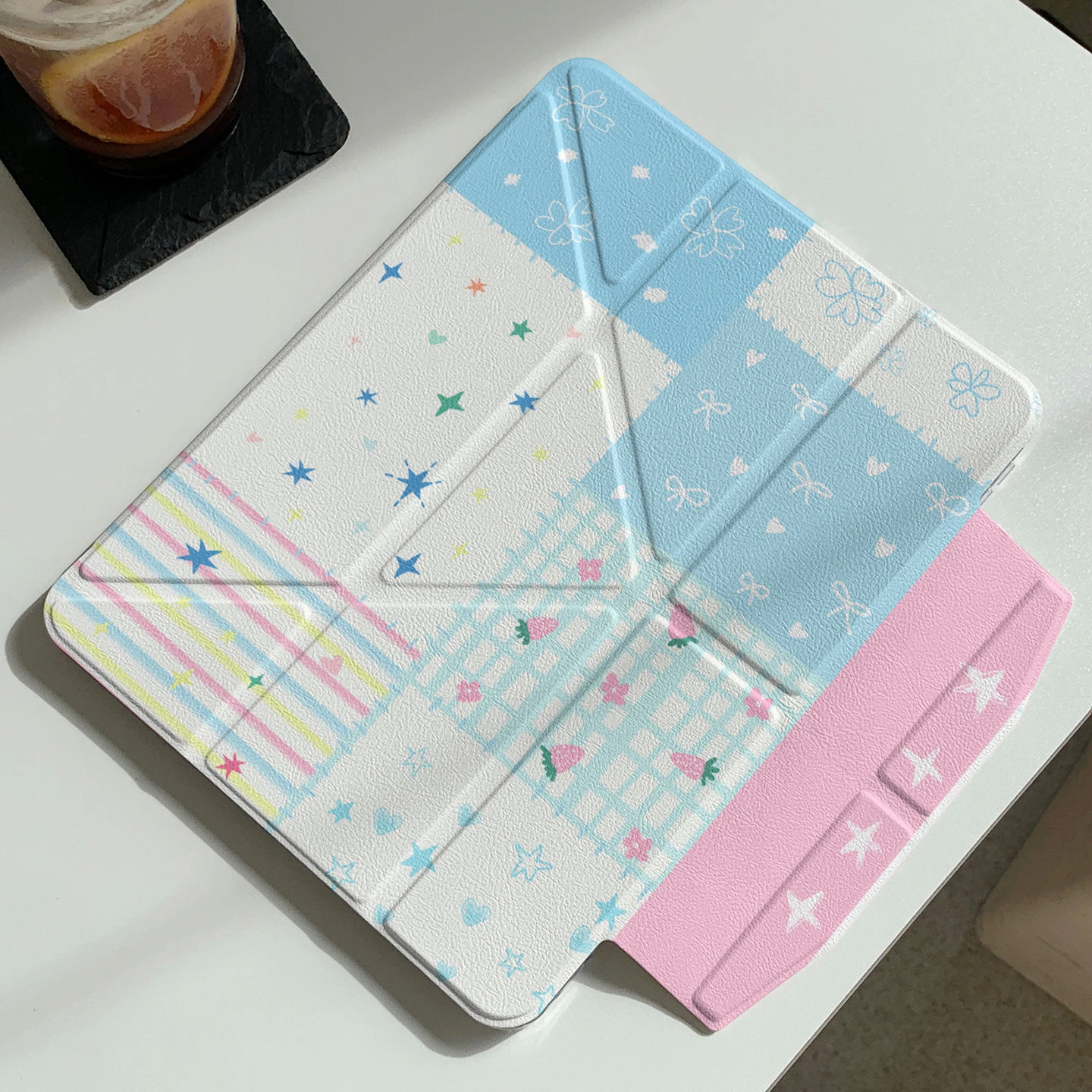 Pink Strawberry Star Blue Table Case For iPad Pro 11 12.9 13 A16 M2 M3 M4 M5 Shell 8.3 9.7 10.2 5/6/7/8/9/10/11th Air 3 4 5 Cove