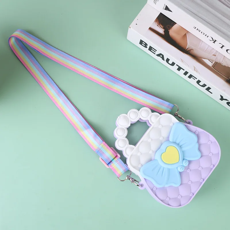 Bolso cruzado de princesa para niñas, bandolera de silicona con lazo y corazón, de arcoíris monedero con correa de hombro, novedad de 2024