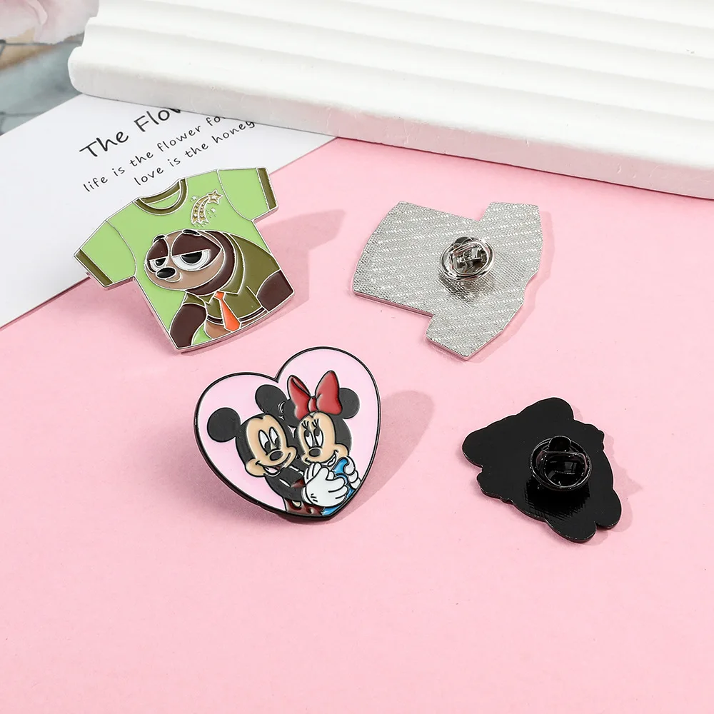 Disney Anime Zootopia Brooch Nick Wilde Judith sloth Backpack Accessories Paired with Clothing Emblem Jewelry Brooches Pin Gifts