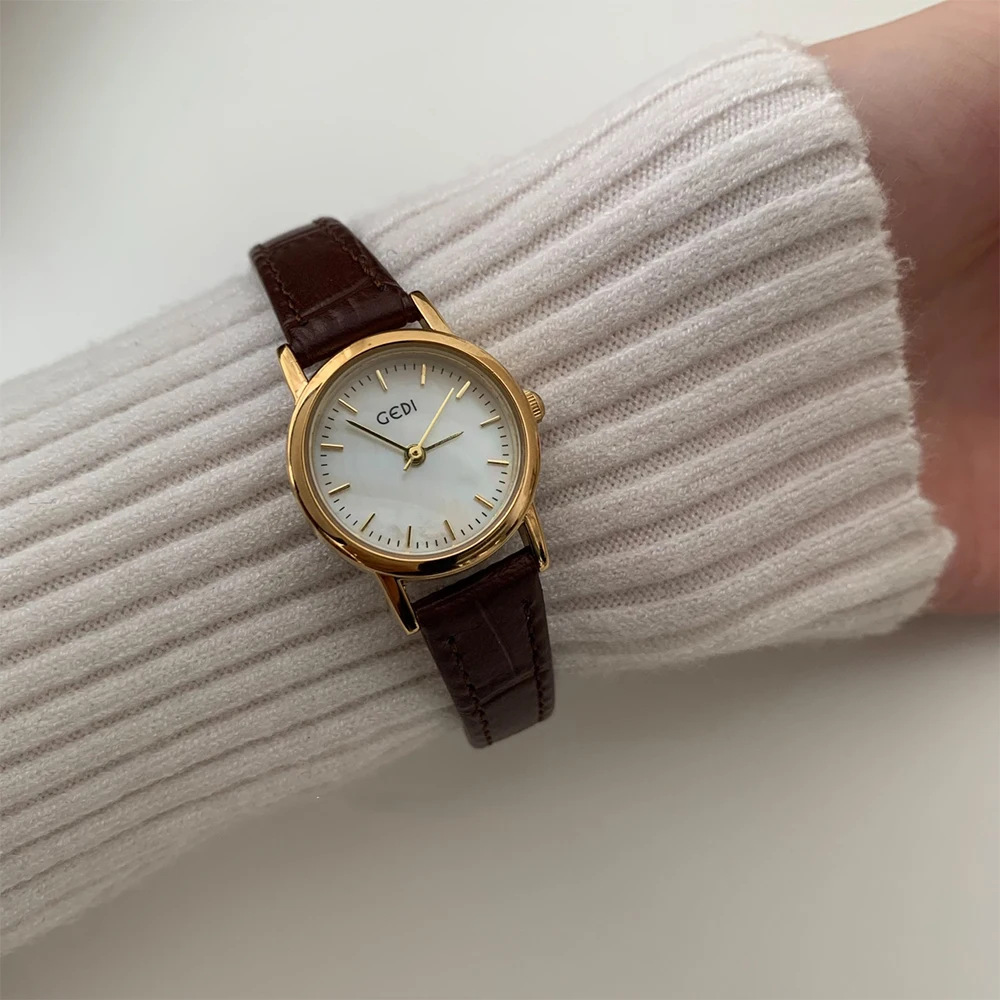 Vintage Temperament  Small round dial quartz belt Watch For women\'s girl  watch strap watch Women\'s accessories
