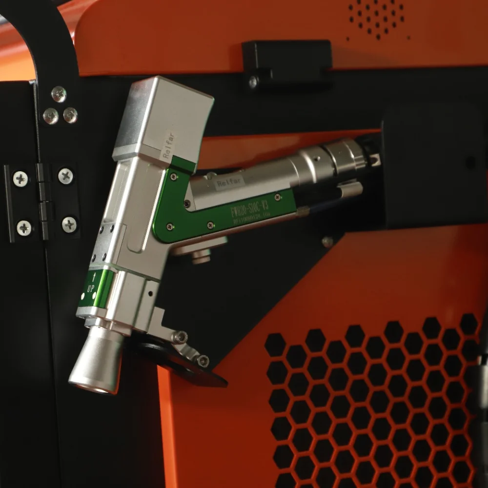Efficient 5 In 1 Fiber Laser Integrated Machine Fast Working for Wind Power Equipment Surface Decontamination SGS Approved