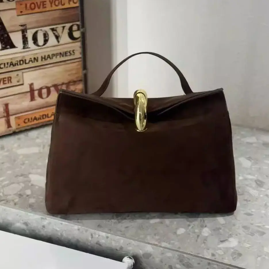 

New Luxury Designer Chic Women's Small Folded Bag Fashionable Underarm Shoulder Handbag For Ladies Elegant