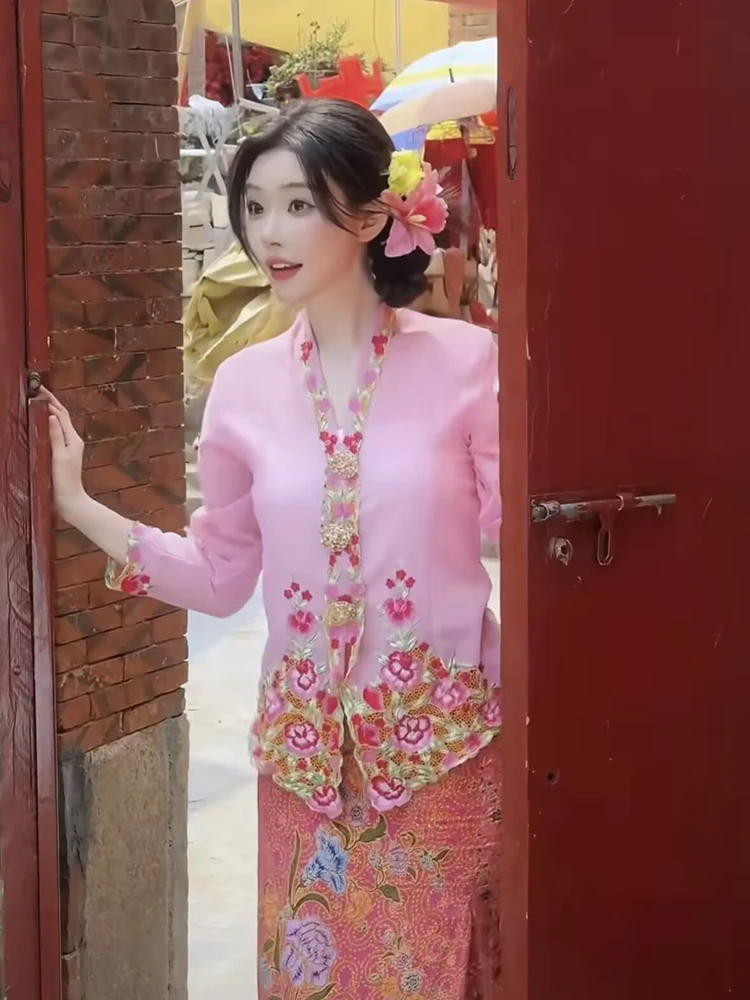 

New Ethnic Style Small Hairpin Flower Embroidery Photography Costume Set Natural Photography Shoot Traditional Clothing