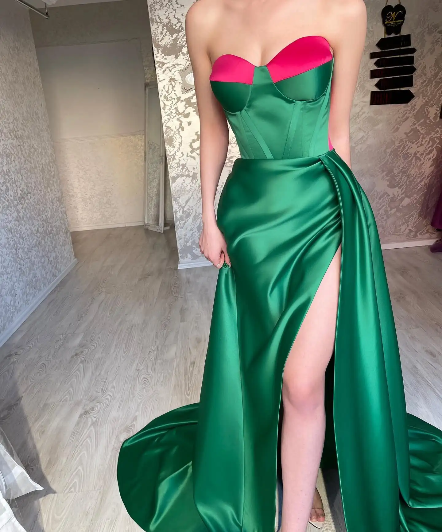 

Customized Temperament Satin Straight Evening Dresses Strapless Sleeveless Panel Train Bespoke Occasion Gowns High Quality