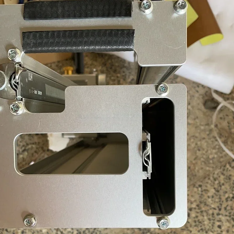 

Best Seller FirstThe New Product Manual Roller Nail Gun Is Used To Install Long-life Series Fasteners