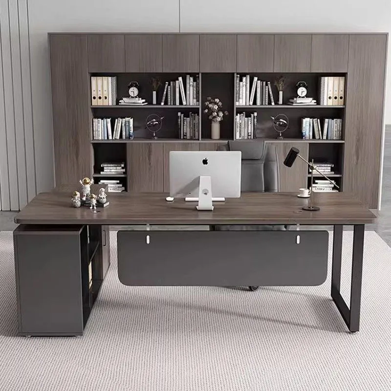 

Компактный офисный стол большого размера из дерева, простой и стильный, для интерьера офиса, винтажный, для дома и декора.