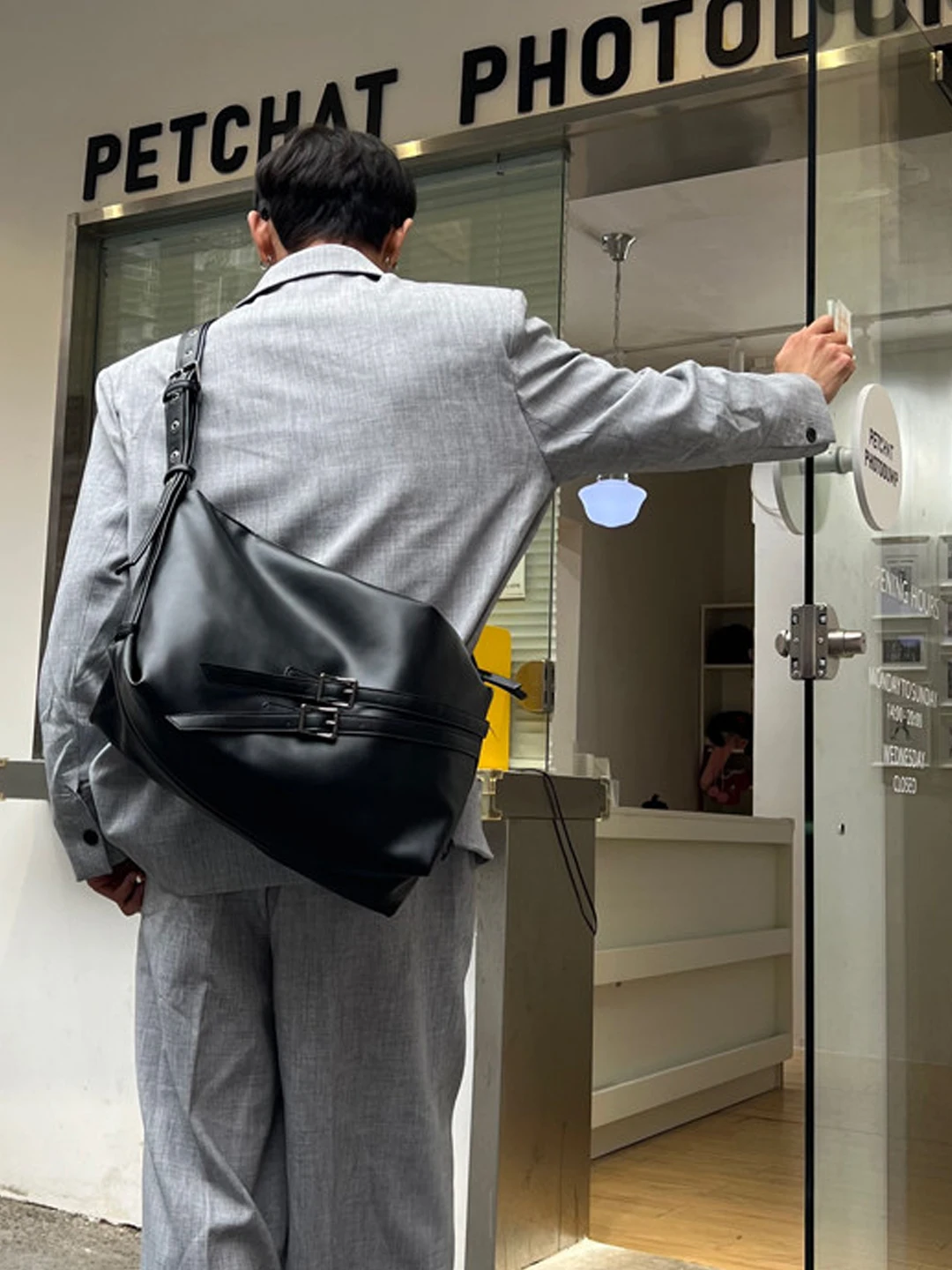 NIN Retro Underarm Large Capacity Tote Bag Casual Soft Leather Commuter Men's Street Style Crossbody Bag Korean Fashion