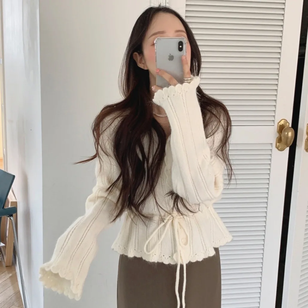 

Новый женский свитер с V-образным вырезом и поясом, повседневный, из трикотажа, для ранней весны, китайское производство, коллекция Весна 2026