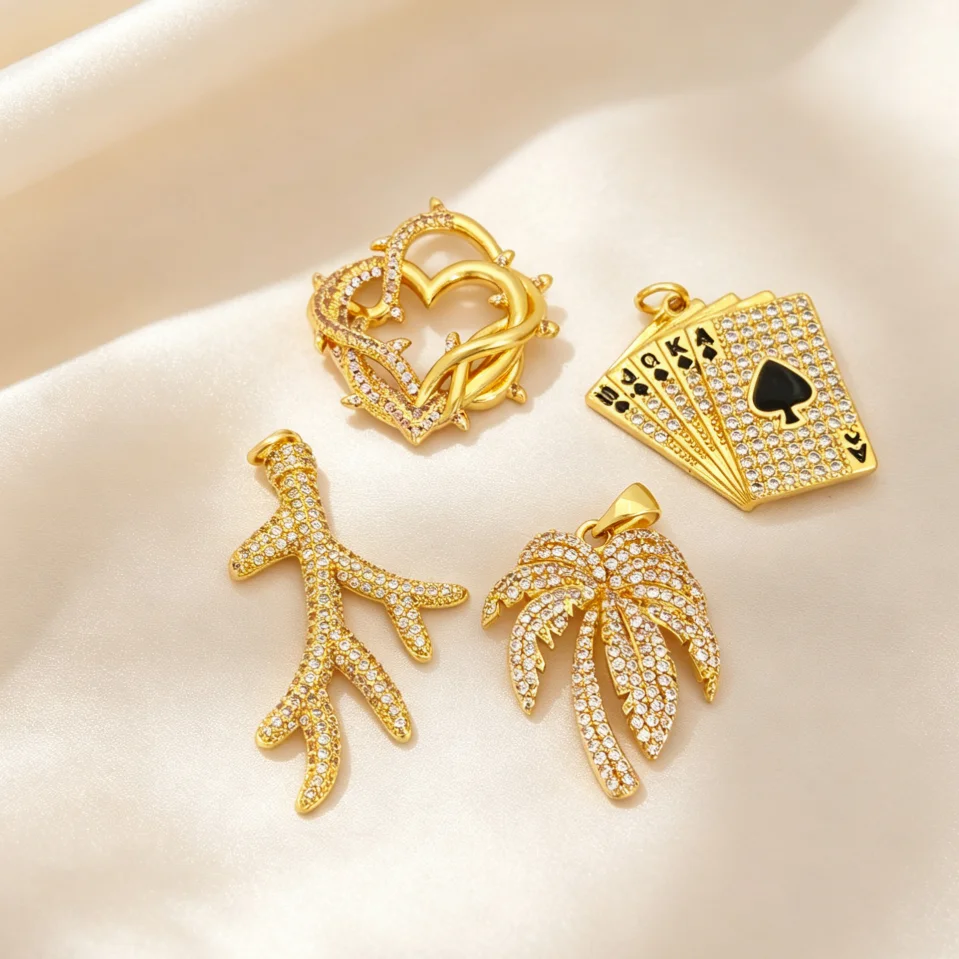 1 Pcs Pendants Brass Inlay Zircon Coral Heart Dumbbell Poker Palm Angel Charms Diy Necklace Bracelet for Men Women Jewelry Craft
