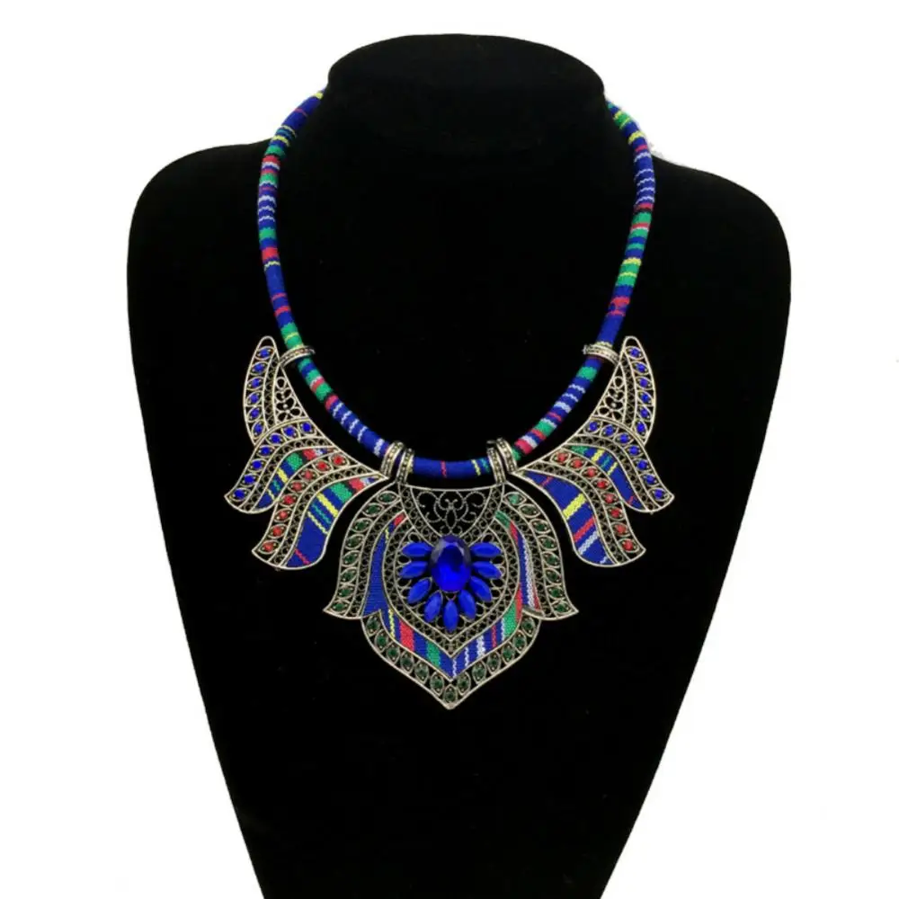 Vintage Women Rhinestone Pendant Bib Necklace for Women Chain Necklace on Neck Statement Tribal Jewelry Gift