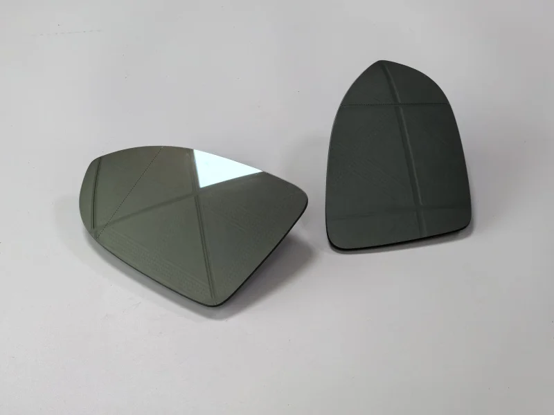 Set of Two Heated Aspherical Side Mirrors with Blue Tint & Blind Spot Reduction for VW Golf Mk8