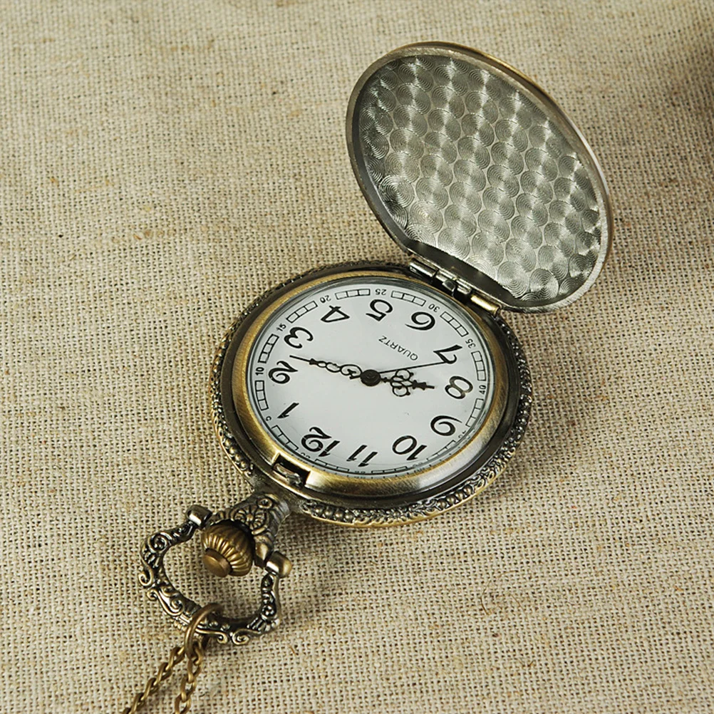 

Bronze Retro Pocket Watch Santa Claus Vintage Quartz Christmas Pocket Watch with Removable Chain for Hiking Camping Outdoor Use