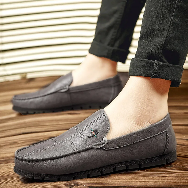 Men Fashion Casual Shoes Moccasin Shoes Light men Weight Male Formal Business Loafers Men's Loafers New Casual Low Help Slip-On