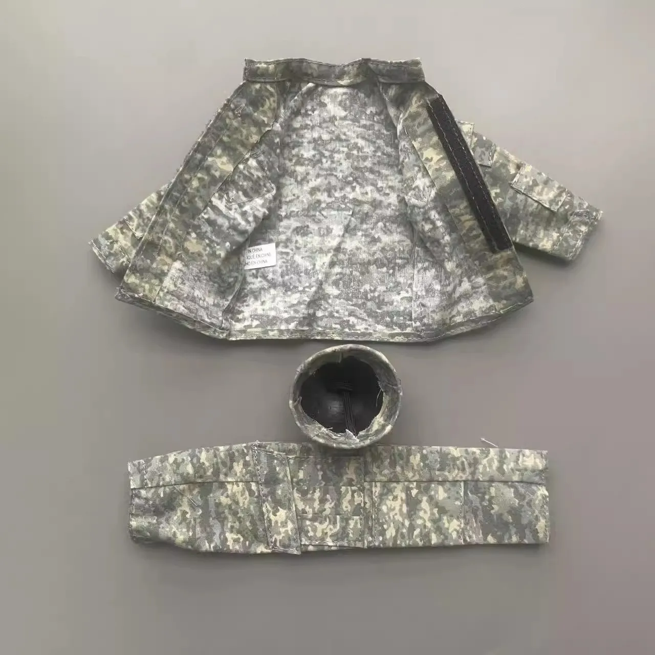 Pequeno 1/6 acessórios de soldado, uniformes de combate dos eua, calças, conjunto de capacetes, modelo de brinquedo, figura de ação de 12 '', corpo em estoque