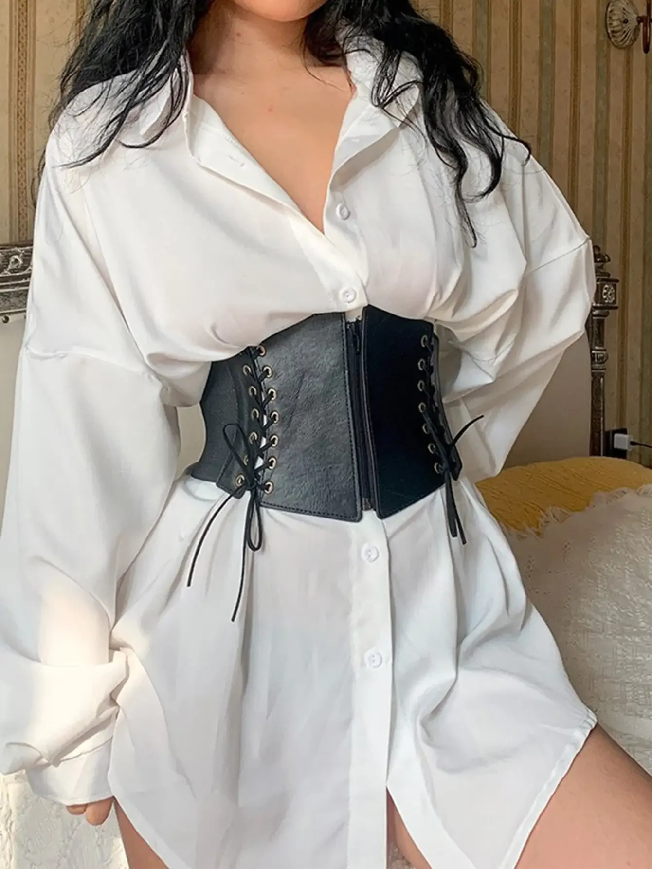 Cintura a corsetto Waspie di ispirazione vintage - Cintura larga da donna in pelle PU elastica con cerniera con lacci - Cappotto classico