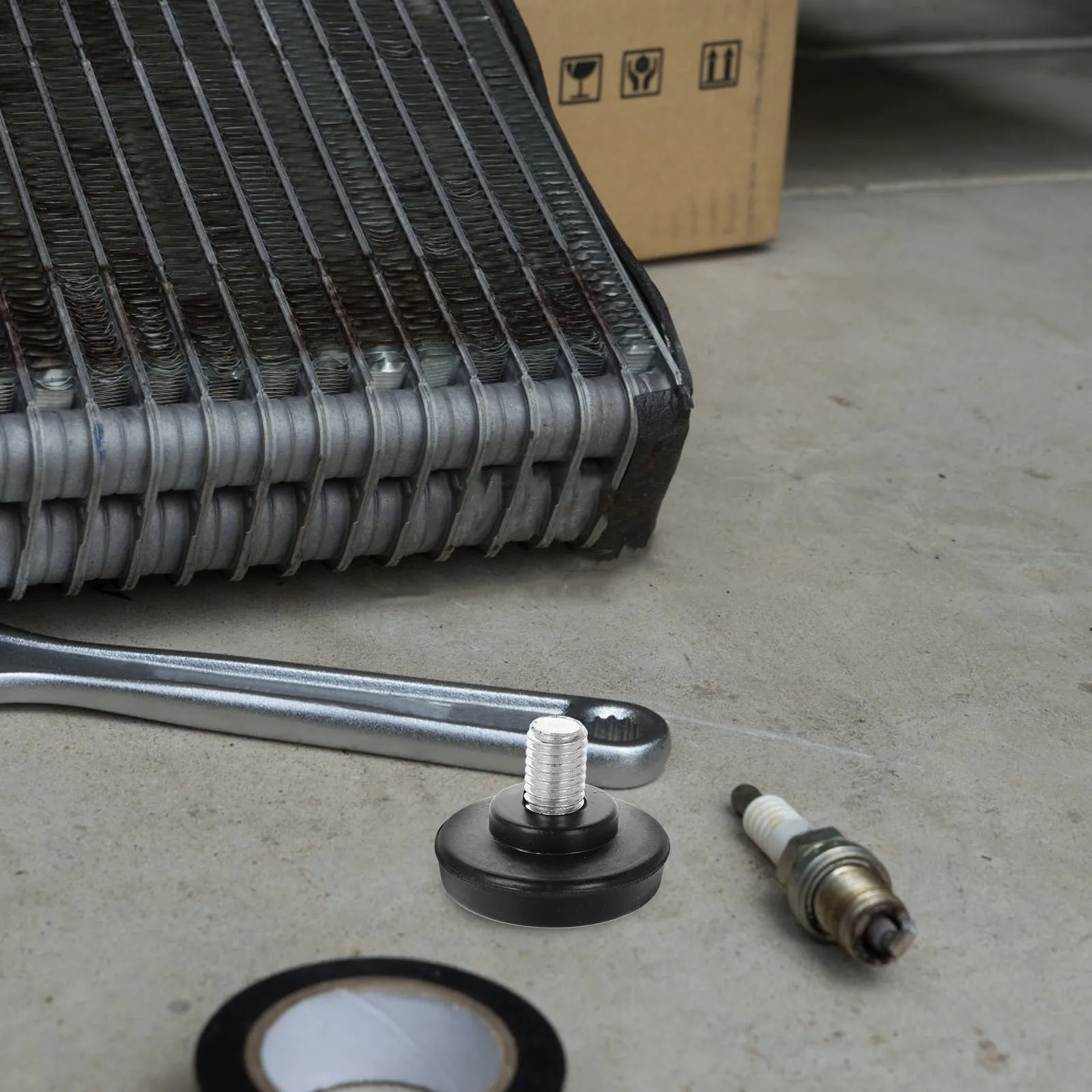 

5Pcs Heavy Duty Leveling Feet Barber Chair Fixed Feet Salon Chair Levelers Screw in Furniture Replacement Parts