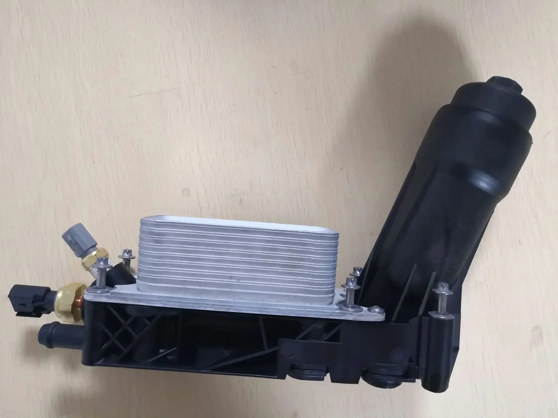 

Filter housing oil radiator assembly for Dodge OE: 5184294AE; 5184294AD