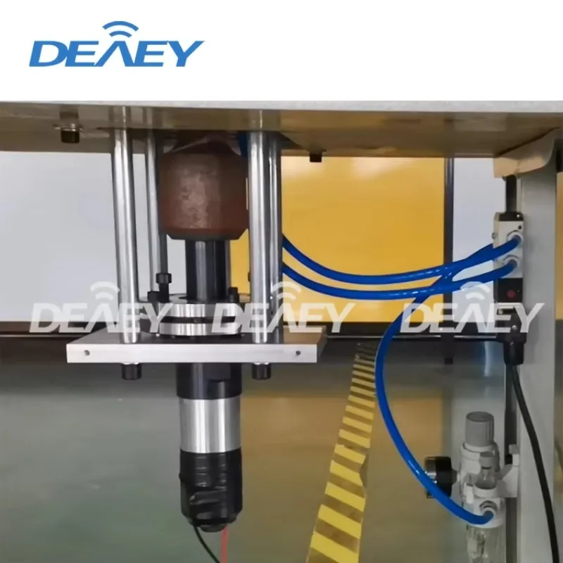 Metaallasser voor het lassen van handbediende puntlasers, ultrasone puntlassers, ultrasone puntlasmachines