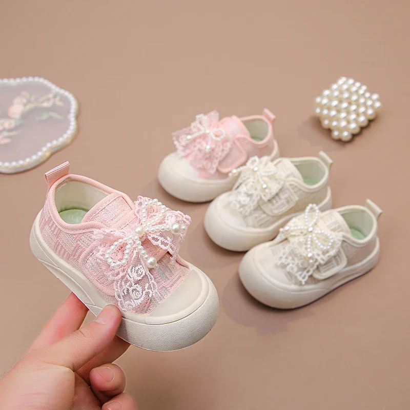 

Girls Canvas Shoes Sweet Lace Bows Kids Flat Shoes Soft Bottom Non-slip 2025 New Fashion Children Princess Shoes Beading Cute