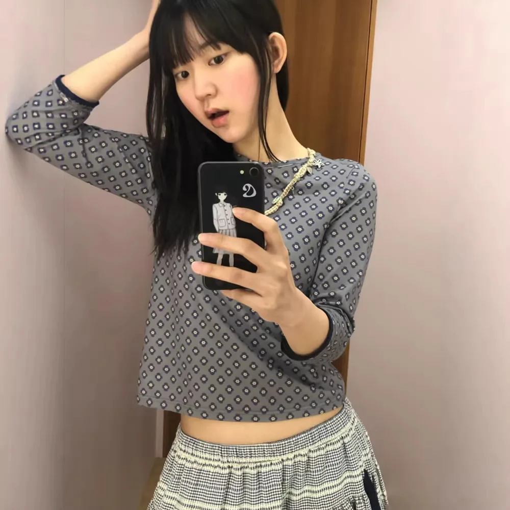 Coyseio26 Four-leaf Clover Floral round Neck Trimmed T-shirt Short Slimming Seven-quarter Sleeve Top Women Korean Style Cotto...