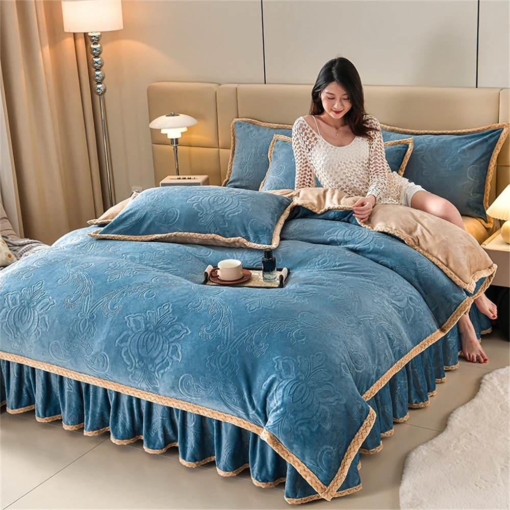 European Style Thickened Milk Velvet Four-Piece Set Winter Warm Bedding Set Plush Carved Velvet Quilt Cover Pillowcase Bed Skirt