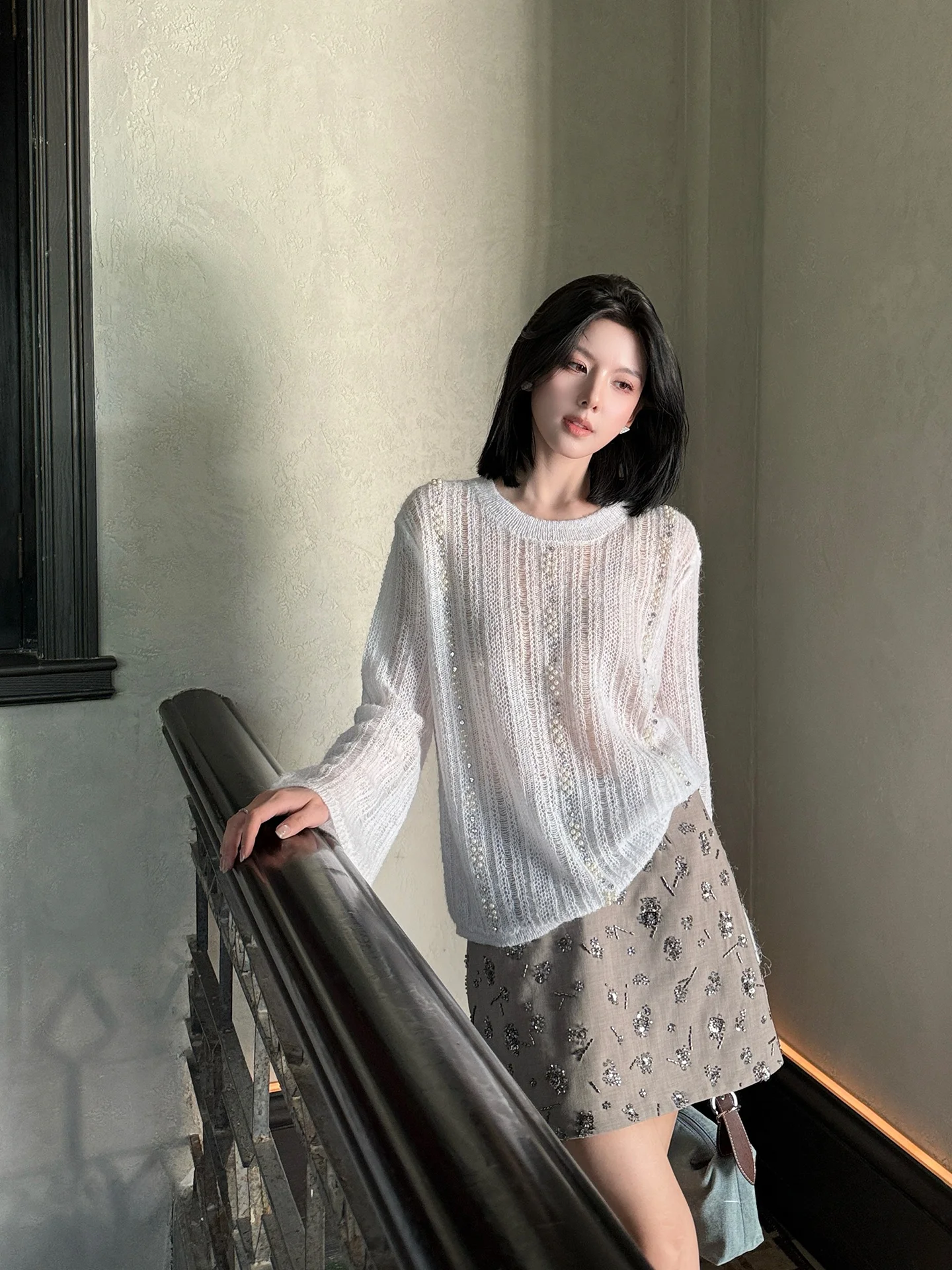 期間限定オファー ニットラウンドネック 透かし編みセーター Qian Dingパール装飾 ソフトミディアムナイロンポリエステルアクリル混紡 長袖 1