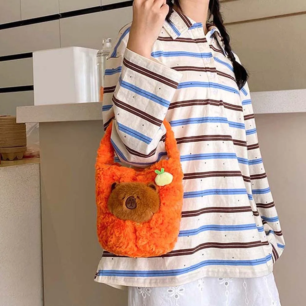 

All-Match Plush Capybara Bucket Bag Embroidered Portable Furry Handbag Polyester Green Cartoon Storage Bag Kids
