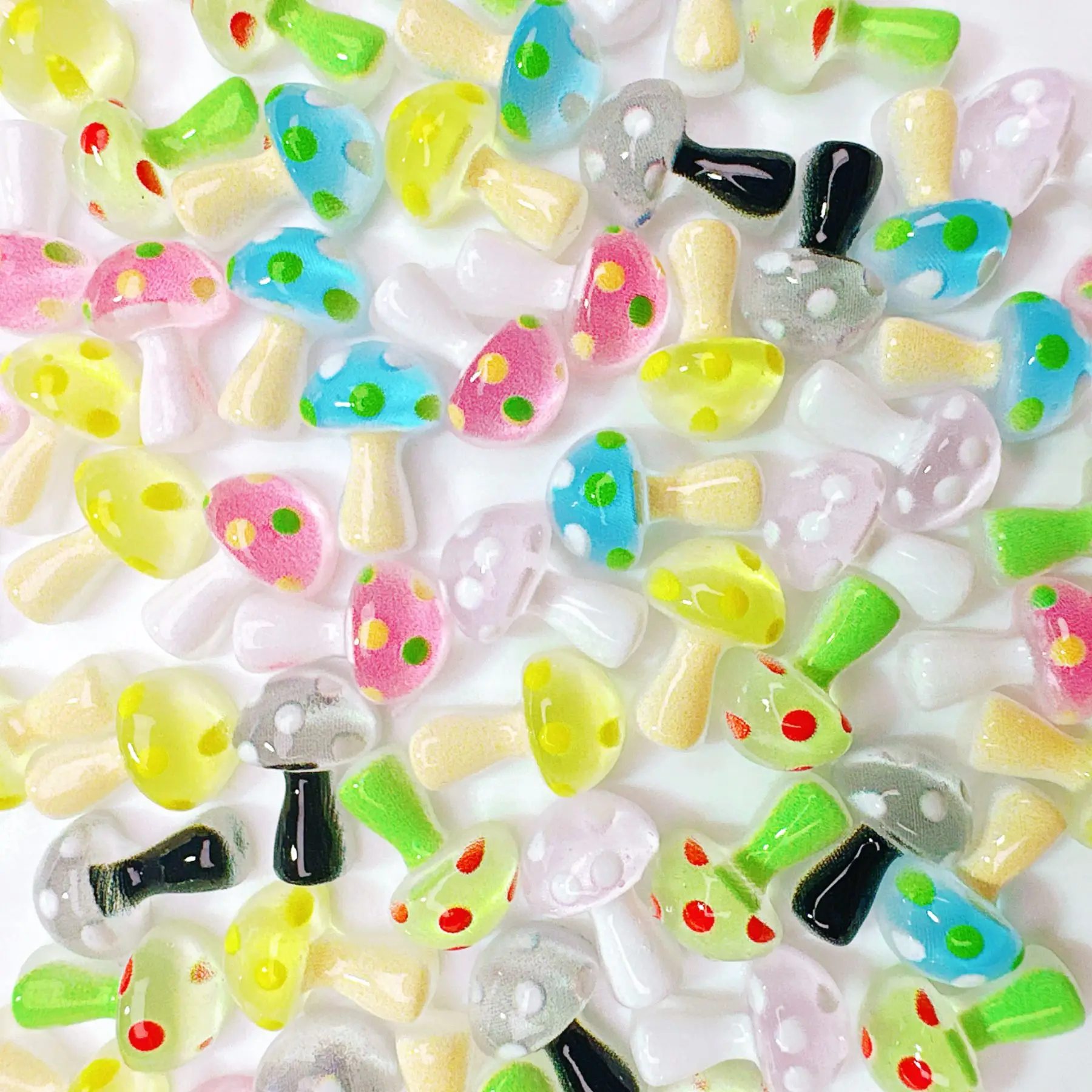 100Pc Mushroom Series Nail Charms Icy Polka Dot Resin Press-On Nail Decor Kawaii Manicure Accessories for Nature-Inspired Design