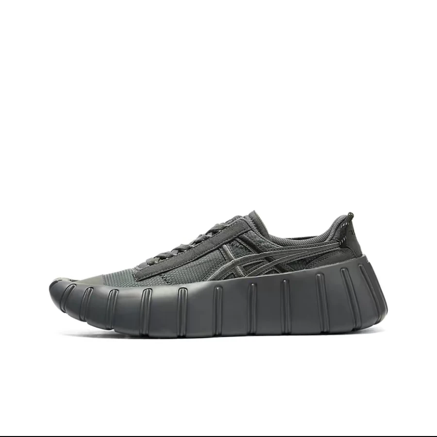 Onitsuka Tiger Gigatia Men's Black/Gray Low-Top Premium Runners  Durable Stylish Comfortable Everyday Design 1183B560-020