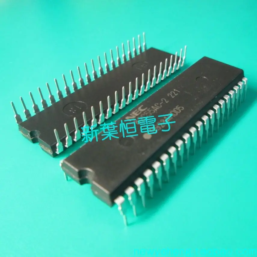 Free shipping   82C55AC-2 221 DIP-40     10PCS