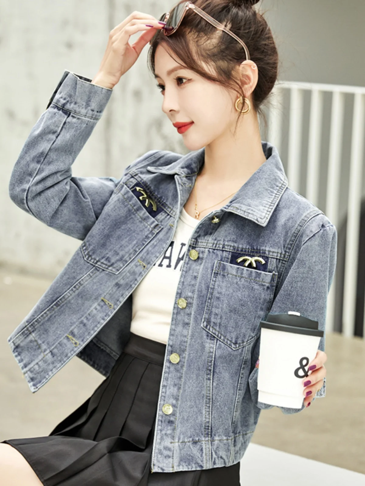 Elegant Embroidered Denim Jacket Women's Color Block Spring Autumn Fashionable Versatile Short Top Trendy  Collar Button ...
