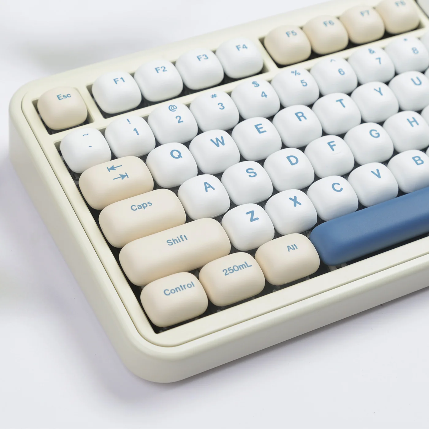 Soy Milk Keycap MOG Profile Round Cute Keycaps for Mechanical Keyboard Thermal Sublimation 140 Keys Simple Beige White Key Caps