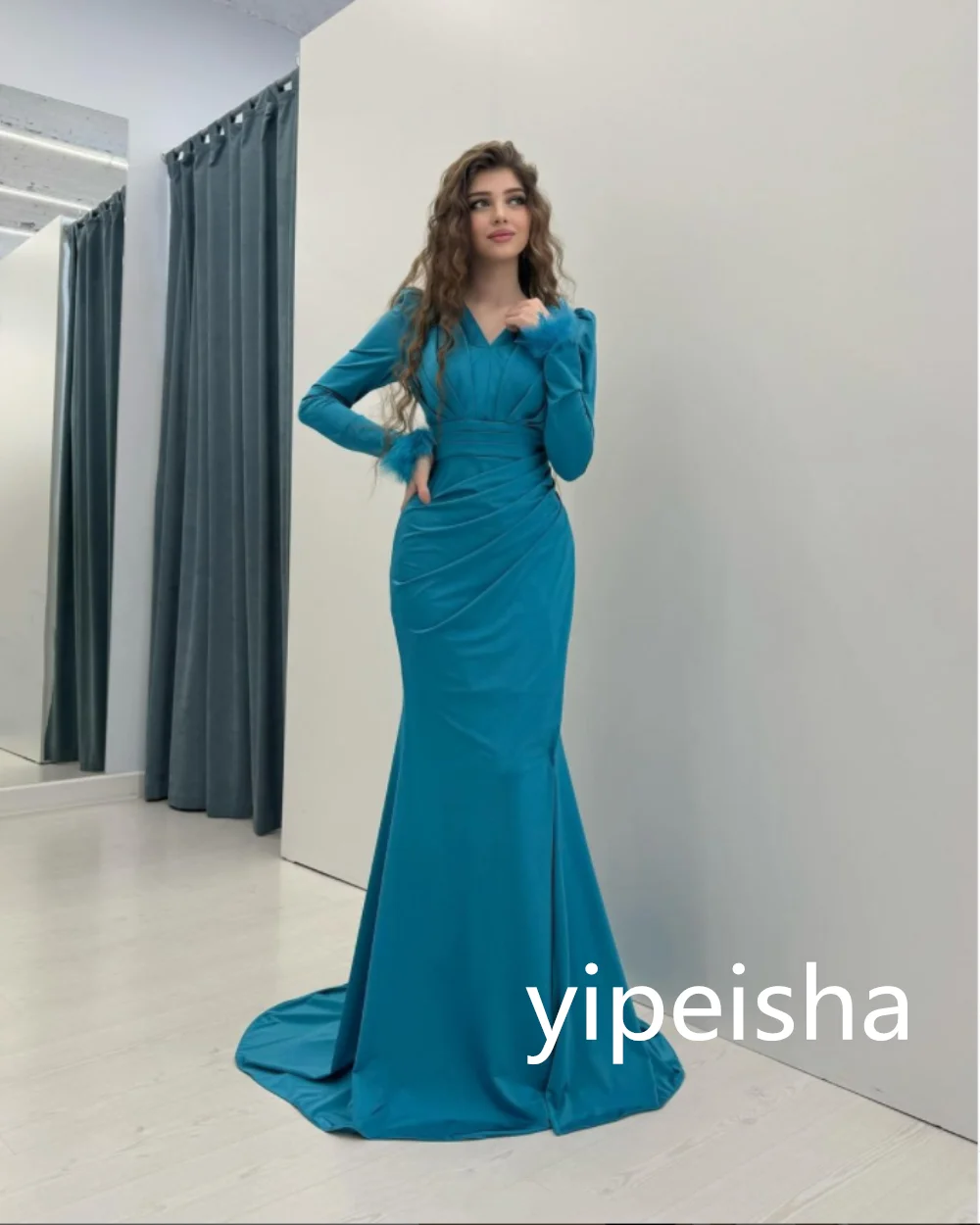 Customized Mermaid V-neck  Feathers Prom Gowns Sweep Train Draped Jersey Evening Dresses Long Sleeve Party Dresses