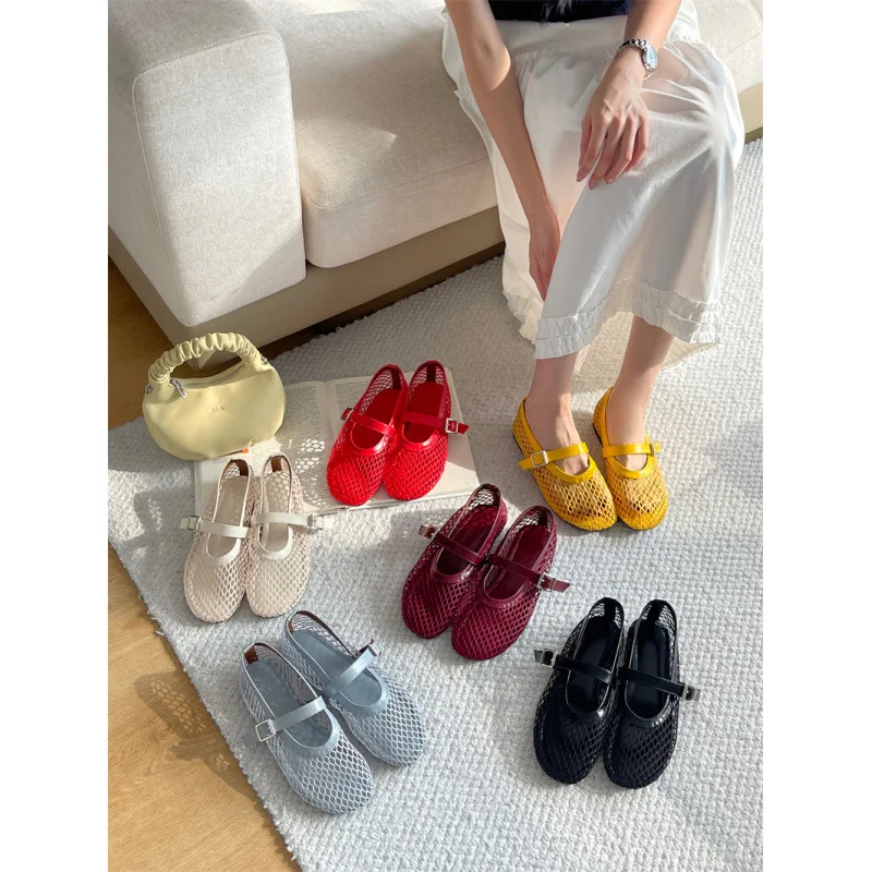 

Летние дышащие туфли на плоской подошве с сеткой, удобная женская обувь с пряжкой и круглым носком, модные повседневные уличные сандалии